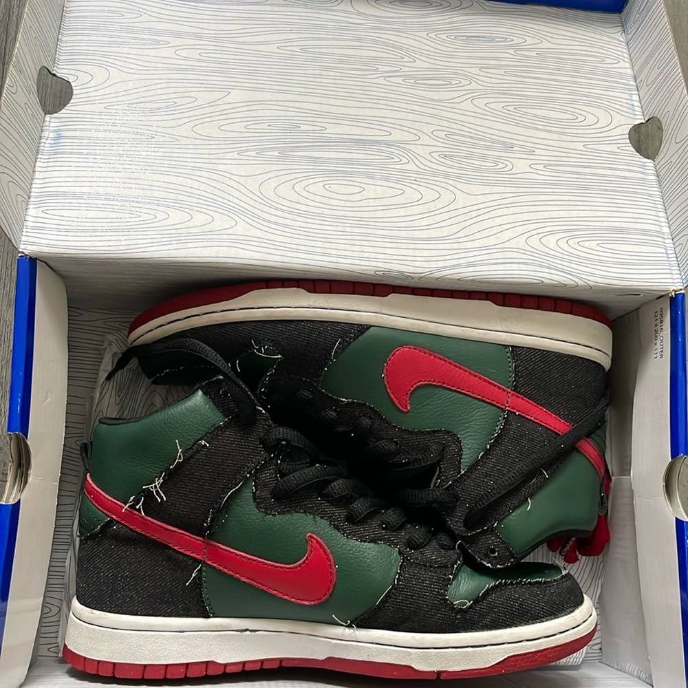 Nike dunk high premium sb “Gucci” sneakers